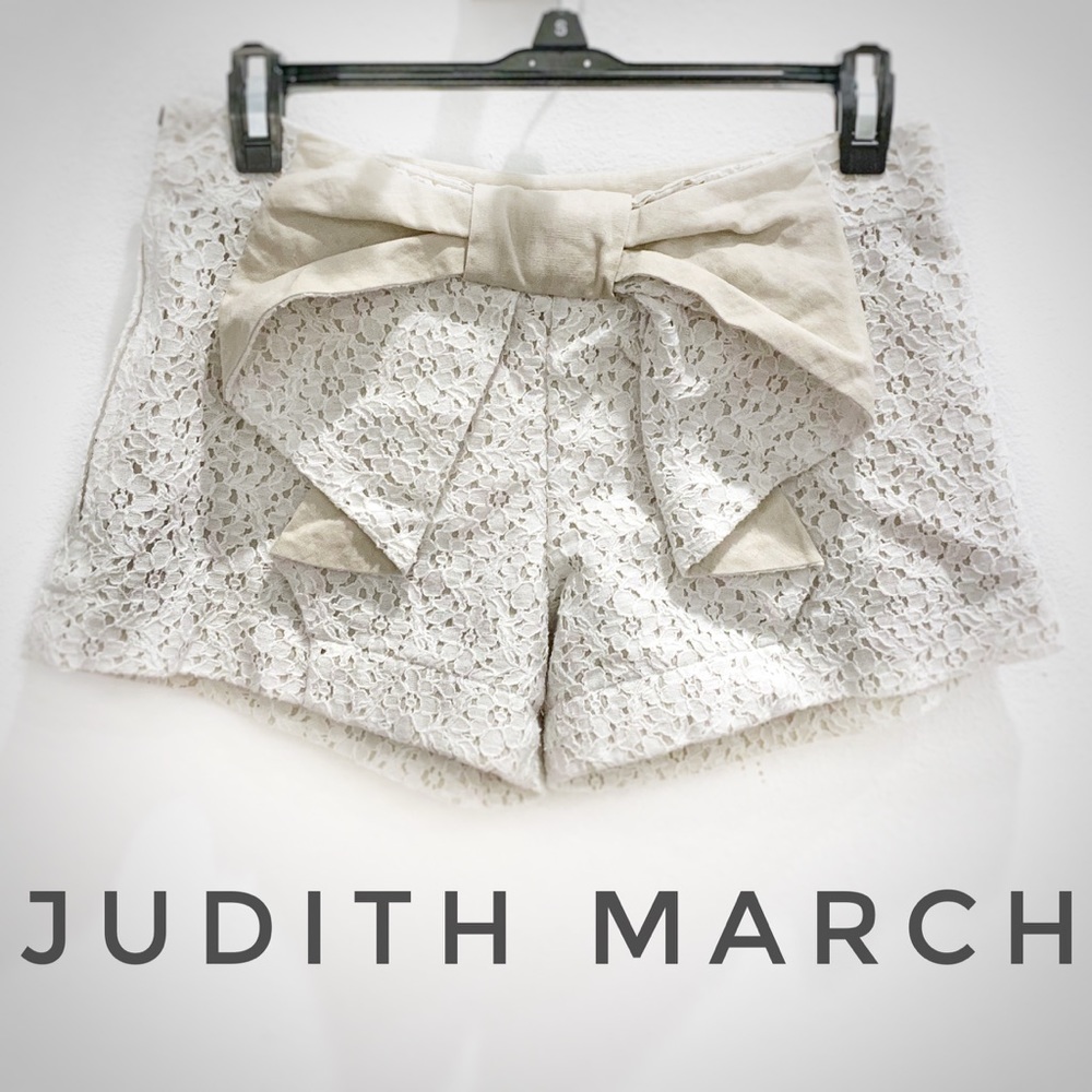 Judith March Heidi Ivory Lace Bow Shorts